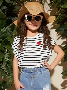 SHEIN Tween Girl Striped & Heart Print Batwing Sleeve Tee - Black and White - View 2