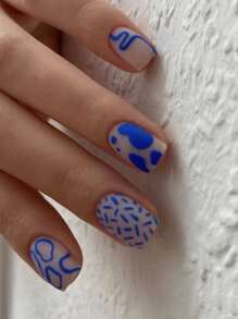 Get Glamorous with 24pcs Short Square Graphic Blue Geometric Pattern Matte Fake Nail & 1pc Nail File & 1sheet Tape - Multicolor - View 1