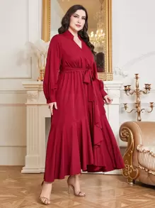 Mulvari Vestido cruzado con volantes, cinturón y bajo envolvente en color rojo burdeos - Burdeos - Ver 3