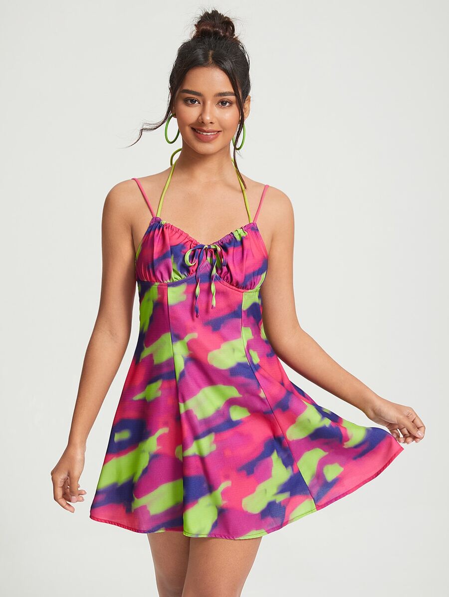 Going Global 紮染前打結胸部褶皺吊帶連衣裙 - 彩色 - 查看 1