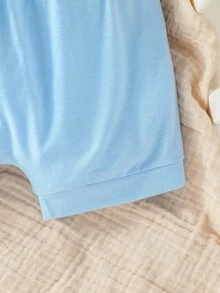 男嬰卡通圖案連體衣和短褲