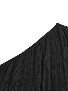 Top crop de un hombro ribete en forma de lechuga - Negro - Ver 3