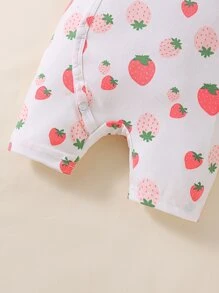Newborn Baby 2pcs Strawberry Print Romper - Multicolor - View 7