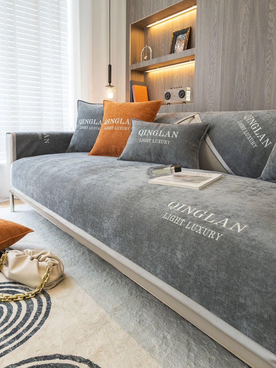 1pc Letter Graphic Sofa Towel - Grey - View 1