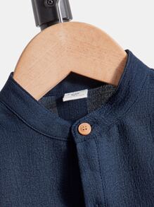 SHEIN 小男童半排扣捲邊袖小高領襯衫 - 藏蓝色 - 查看 3