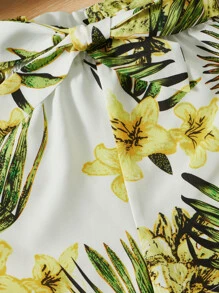 SHEIN Toddler Girls Ruffle Trim Top & Tropical Print Belted Shorts - Multicolor - View 3