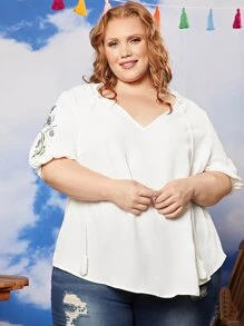 SHEIN CURVE+ Plus Floral Embroidery Puff Sleeve Blouse - White - View 3