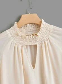 SHEIN Clasi 大碼鎖眼領插肩袖襯衫 - 杏色 - 查看 4