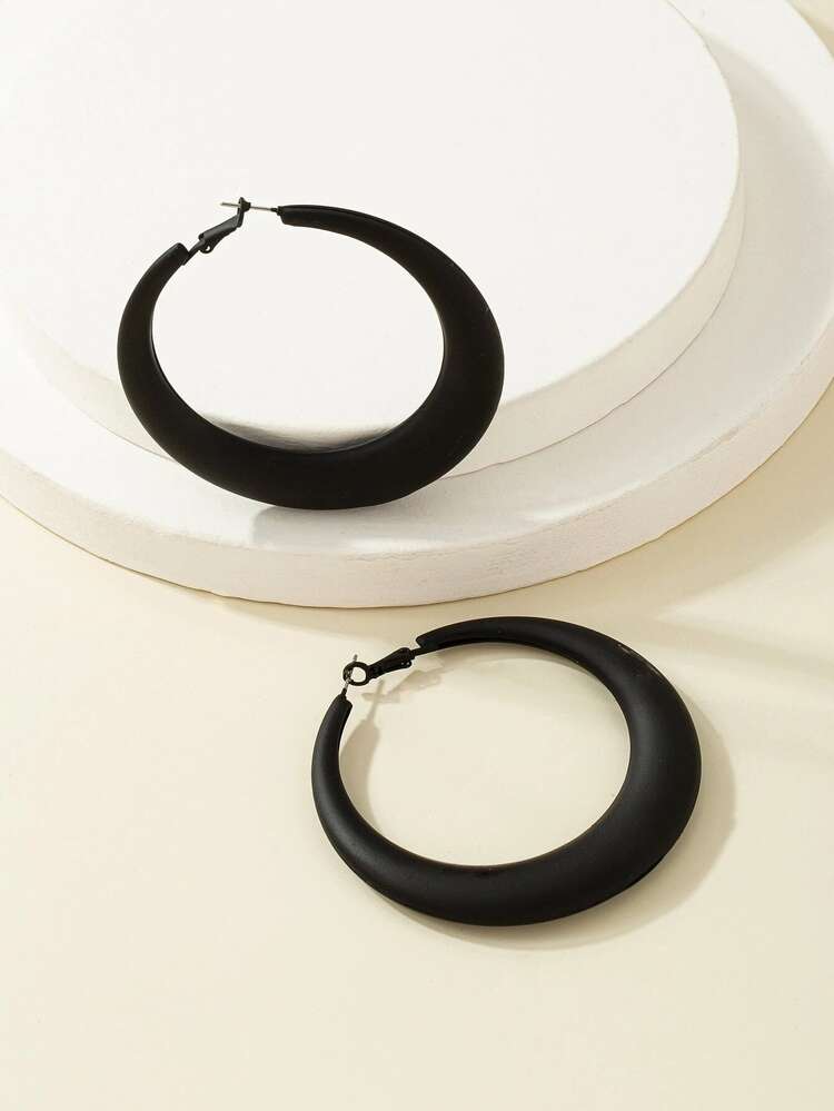 Hoa tai vòng tối giản - màu đen - Xem 4