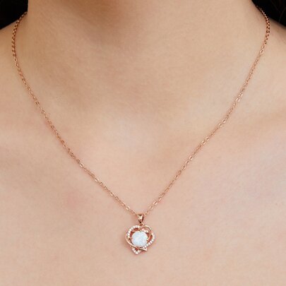 Rhinestone Decor Heart Charm Necklace