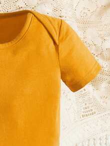 SHEIN Baby Boy 2pcs Solid Bodysuit - Multicolor - View 4