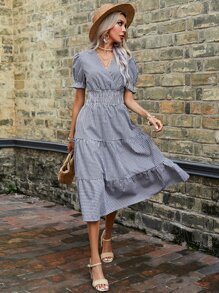 SHEIN VCAY Vestido con estampado de guingán de manga farol bajo con fruncido sin cinturón - Blanco y Negro - Ver 1