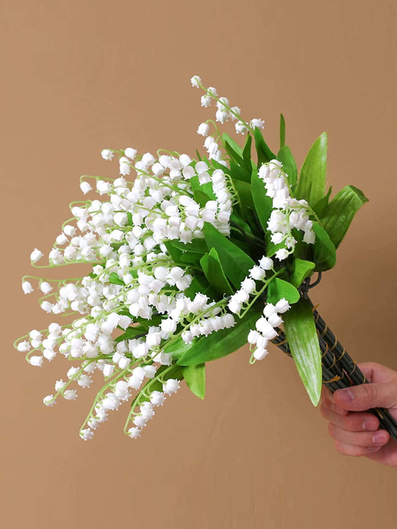 1 件婚禮新娘手持風鈴草,餐桌裝飾,7 枝支架,逼真白百合 - 白色 - 查看 1