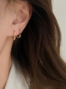 Pendientes de aro con textura con diseño de corazón - Amarillo Oro - Ver 7