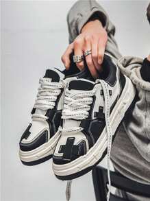 男士双色系带运动鞋，时尚黑白滑板鞋男士街头服饰