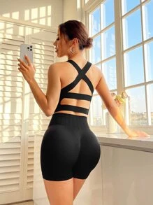 Yoga Basic Crisscross Back Sports Bra - Black - View 2
