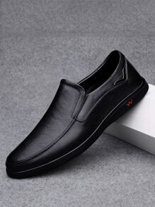 Men Metal Decor Slip On Loafers Black Casual Loafers