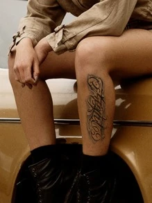 1 hoja Pegatina tatuaje con estampado de letra - Azul - Ver 2