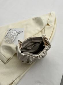 Bolso fruncido con estampado de letra - Beis - Ver 6