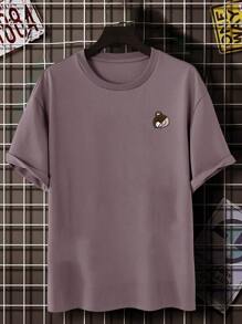 Manfinity Hypemode Hombres Camiseta de hombros caídos con parche de oso - Púrpura polvoriento - Ver 4