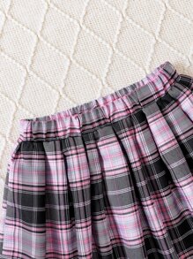SHEIN Tween Girl Japanese Letter & Figure Graphic Tee & Plaid Skirt