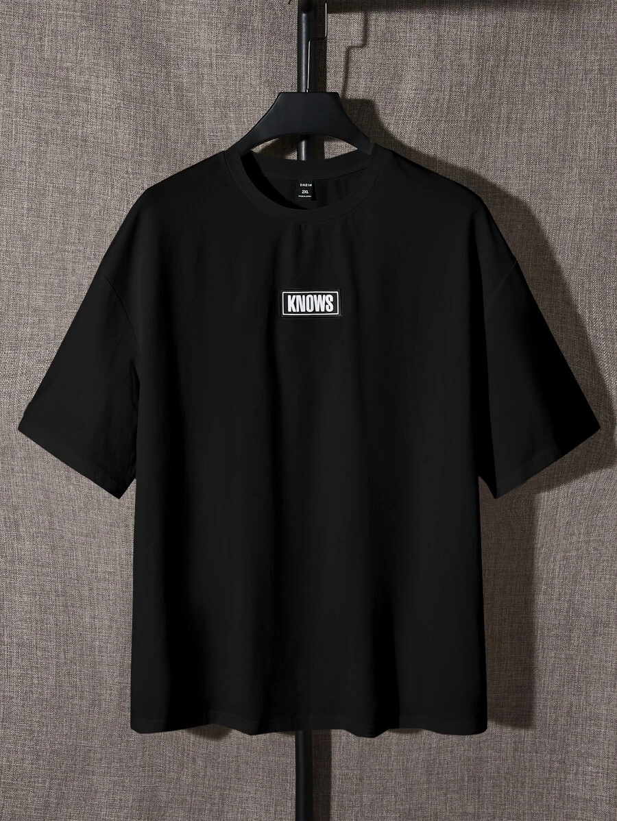 EASEVO Men Plus Letter Graphic Tee - Black - View 1