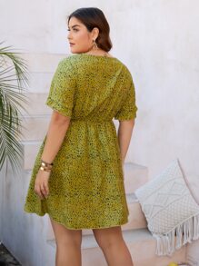 SHEIN LUNE 大碼滿版印花荷葉袖洋裝 - 彩色 - 查看 2