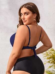 Plus Solid Twist Front Bikini Top, For Summer Beach Vacation - Navy Blue - View 2
