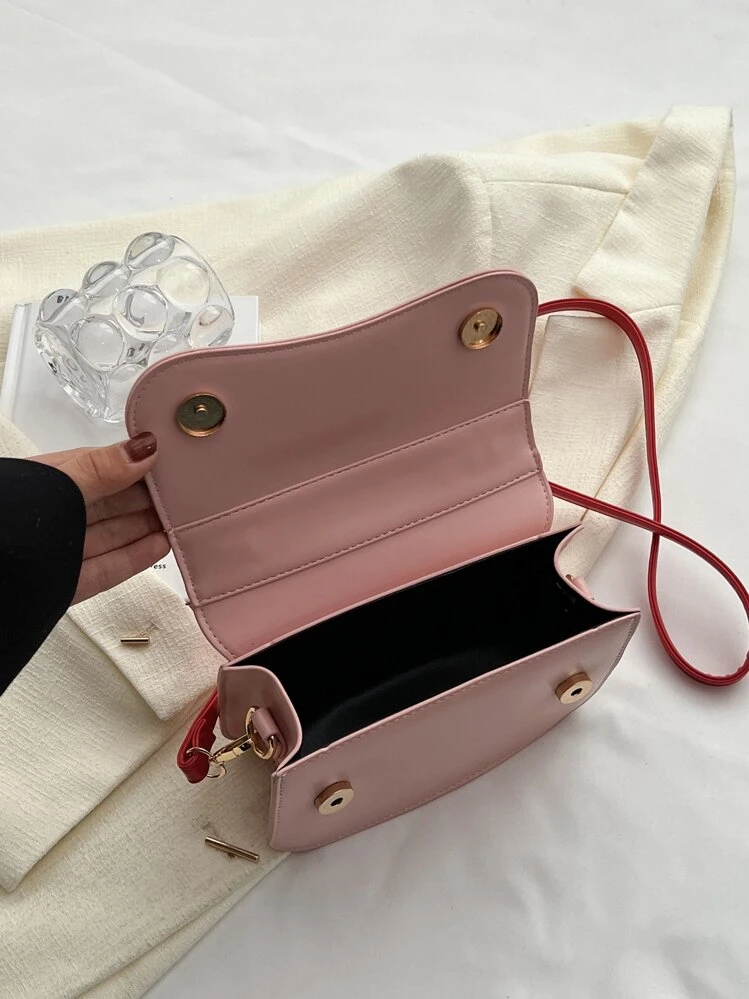 Bolsa cuadrada mini con adorno de corazón con solapa - Multicolor - Ver 8