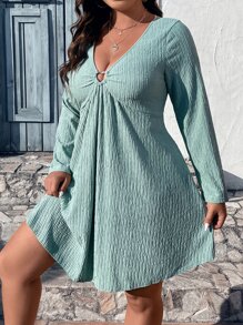 SHEIN Clasi 大碼O形環細節深V領A字洋裝 - 青碧色 - 查看 6