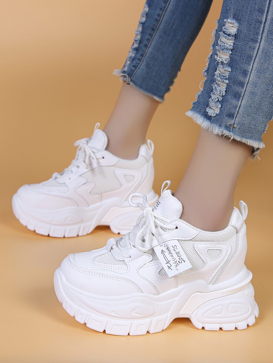 女士字母細節前綁帶坡跟運動鞋時尚白色坡跟運動鞋