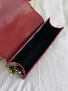 Bolsa cuadrada con estampado de corazón y letra con diseño de lazo con solapa - Multicolor - Ver 7