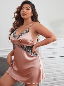 大碼蕾絲拼接木耳邊緞面吊帶睡裙