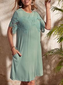 SHEIN LUNE Vestido estilo camiseta panel con encaje con bolsillo oblicuo - Verde - Ver 4