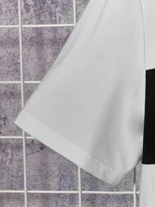 Manfinity VCAY Hombres Camiseta con diseño de parche de letra de color combinado