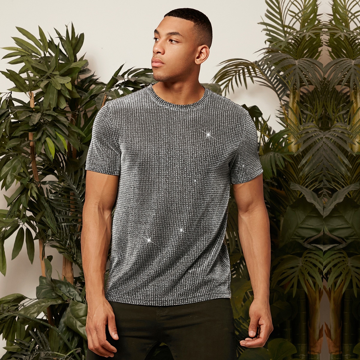 Camiseta de manga corta de cuello redondo, corte holgado y casual para hombre, de verano