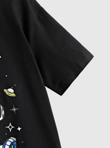 SHEIN 夏季圓領短袖休閒男童T恤，印有字母和卡通圖案 - 黑色 - 查看 4