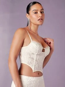 SHEIN BAE 不對稱下擺蕾絲吊帶上衣 - 米色 - 查看 4