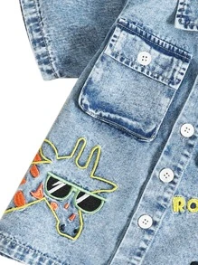 小男童恐龍和字母圖案牛仔襯衫