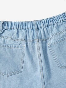 SHEIN EZwear 大碼破洞毛邊牛仔短褲 - 淺色水洗藍 - 查看 3