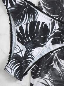 Tropical Print Drawstring Summer Beach Bikini Set With Beach Skirt - Black and White - View 4