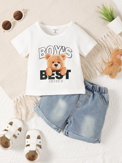 男嬰熊和字母圖案T恤和牛仔短褲