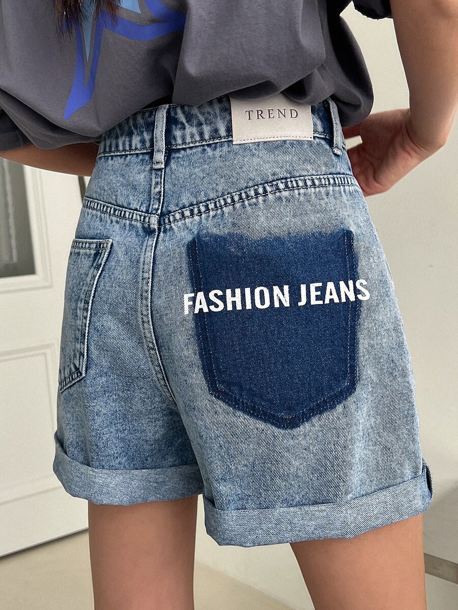 DAZY 字母图案牛仔短裤 - 中等水洗藍 - 查看 1