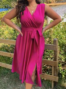 SHEIN LUNE 大碼交疊領腰帶下擺開叉洋裝 - 玫紅色 - 查看 3