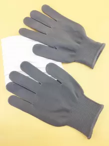 2件套美发工具套装，包含卷发棒、卷发器、直发器、耐热手套和双面硅胶珠梳，适用于发型设计和染发，是理发店、美容院、旅行、返校季、度假旅行的必备美发工具、美发产品和配件。套装包含女士美发配件、梳子、吹风机、头发护理用品、卷发梳、理发师配件、美发设备等。