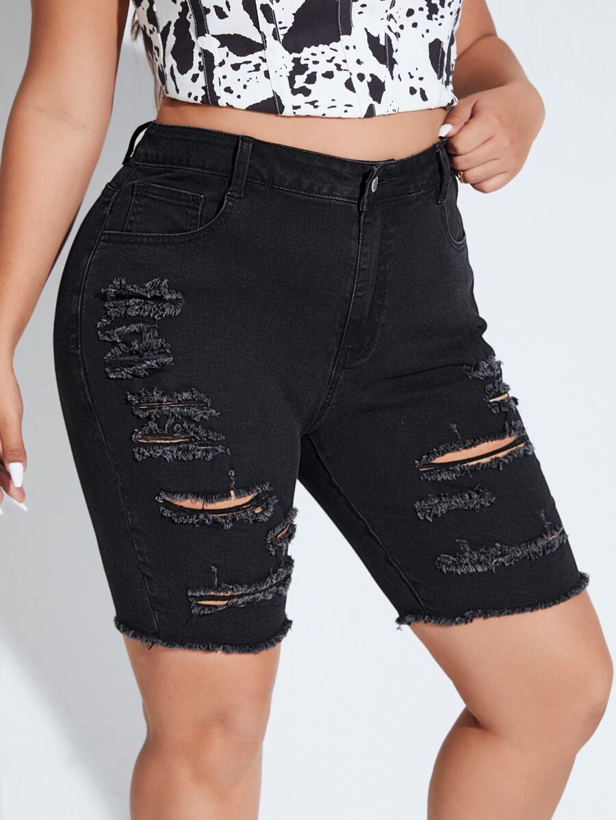 SHEIN Essnce 大碼破洞毛邊牛仔短褲 - 黑色 - 查看 1