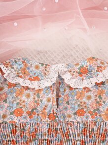 SHEIN Baby Ditsy Floral Print Eyelet Embroidery Trim Puff Sleeve Jumpsuit - Multicolor - View 3