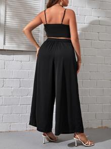 SHEIN VCAY Top de tirantes bajo con fruncido & Pantalones de pierna ancha - Negro - Ver 2