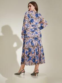 Modelyn Vestido con estampado floral fruncido bajo con fruncido - azul real - Ver 2