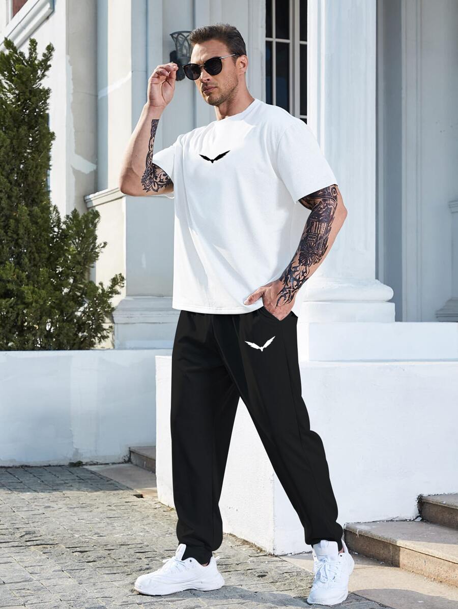 Manfinity Homme 男士鳥印花T恤和腰部抽繩衛褲 - 黑與白 - 查看 1